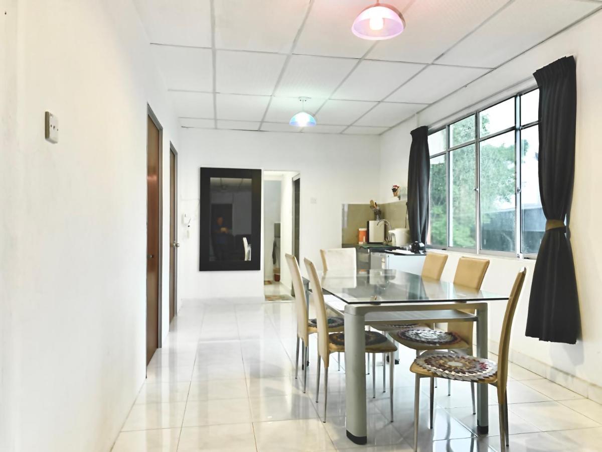 Singtown Guesthouse Mersing Buitenkant foto