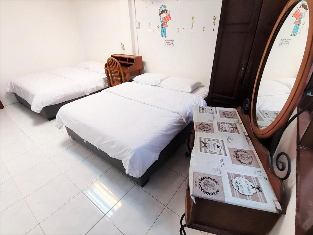Singtown Guesthouse Mersing Buitenkant foto